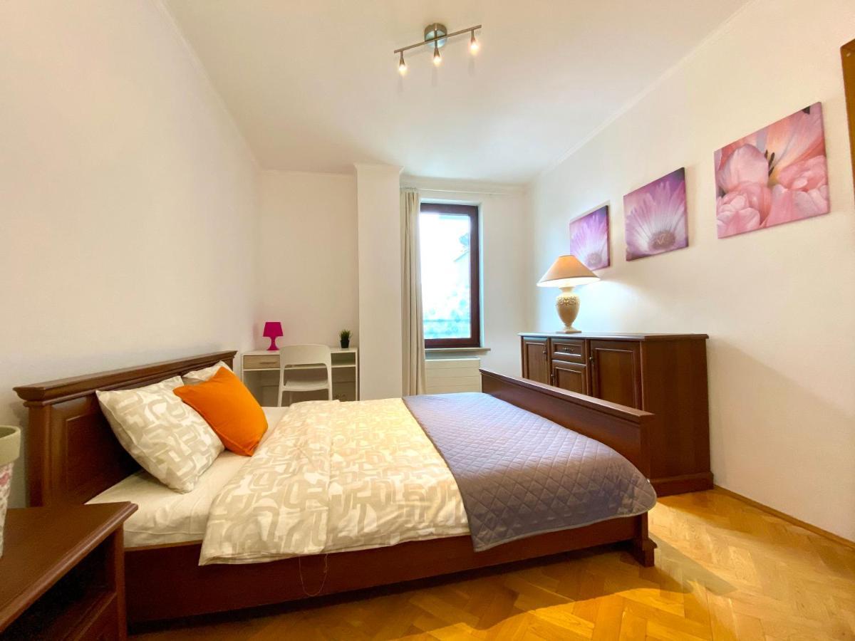 Center Warsaw - Apartmenty Jana Pawla II מראה חיצוני תמונה