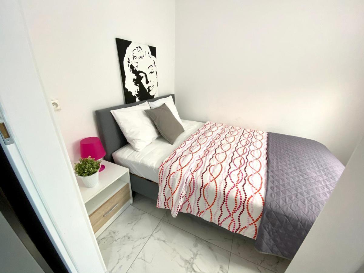 Center Warsaw - Apartmenty Jana Pawla II מראה חיצוני תמונה